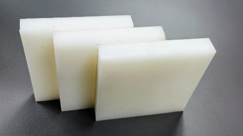 从“工业软肋”到“铠甲卫士”：一块耐磨超高分子聚乙烯板的进化论