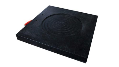 让轻质强韧化解沉降风险，聚乙烯支腿垫板以长效耐用提升施工效益标杆